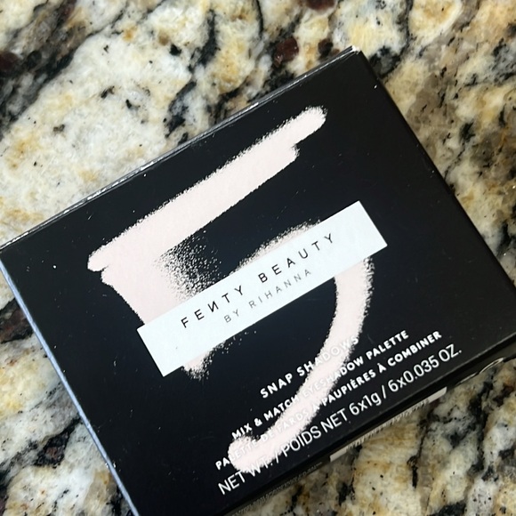 🎃⭐HP! Fenty Beauty Peach Snapshots Palette - Picture 11 of 11